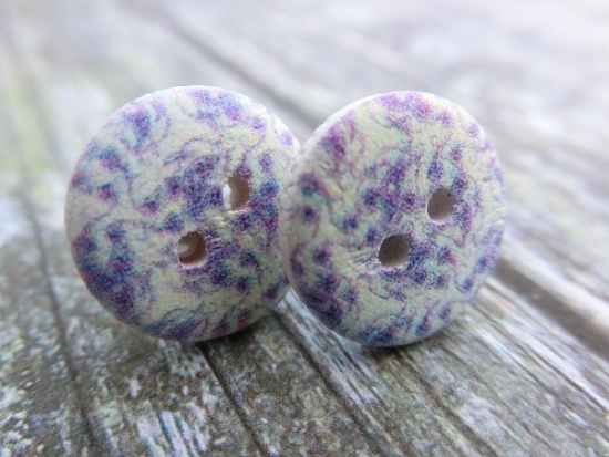 Holzknopf Ohrstecker Blumen Flieder Hyazinte